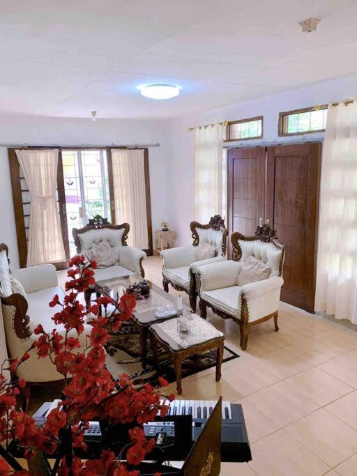 Guest House Sakura F3 Bogor Exterior foto
