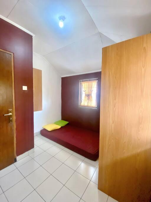 Guest House Sakura F3 Bogor Exterior foto